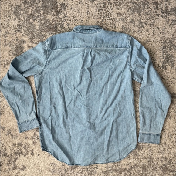Gap Denim button down - Picture 9 of 10